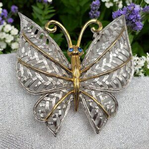 Vtg Avon Filigree Butterfly Brooch Blue Gem Eyes 1.75" x 2" Silver & Gold Tone I